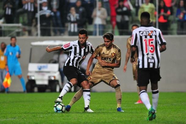 Atltico e Sport se enfrentaram, no Independncia, pela nona rodada do Campeonato Brasileiro