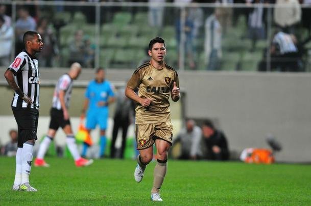 Atltico e Sport se enfrentaram, no Independncia, pela nona rodada do Campeonato Brasileiro