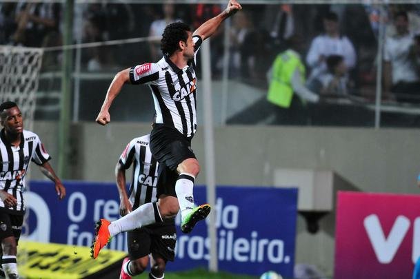 Atltico e Sport se enfrentaram, no Independncia, pela nona rodada do Campeonato Brasileiro