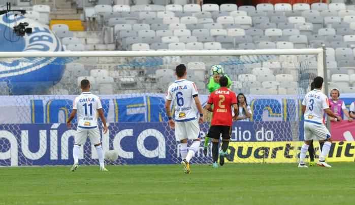 Imagens da partida entre Cruzeiro e Sport, duelo vlido pela 21 rodada da Srie A do Campeonato Brasileiro