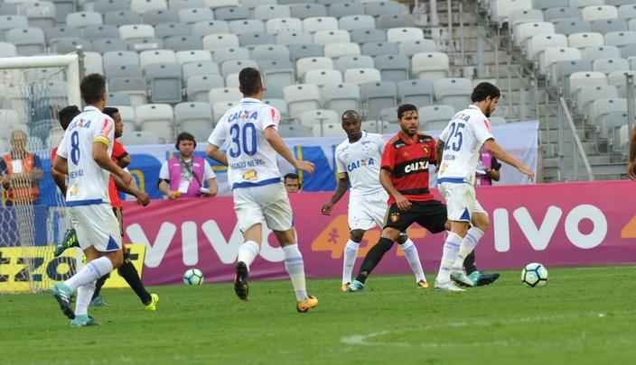 Imagens da partida entre Cruzeiro e Sport, duelo vlido pela 21 rodada da Srie A do Campeonato Brasileiro