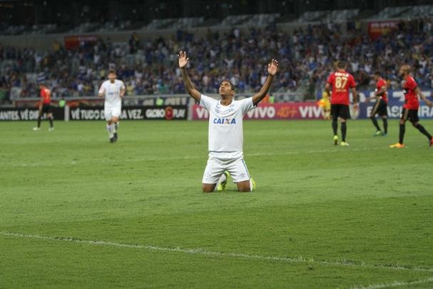 Imagens da partida entre Cruzeiro e Sport, duelo vlido pela 21 rodada da Srie A do Campeonato Brasileiro