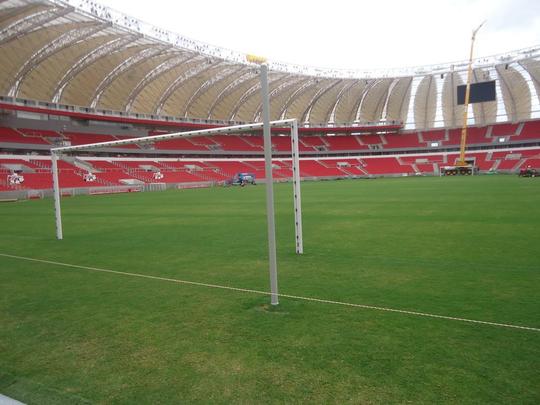 O Beira-Rio, em Porto Alegre, foi inaugurado em 20 de janeiro de 2014, tem capacidade para 51.300 espectadores e receber cinco jogos da Copa do Mundo