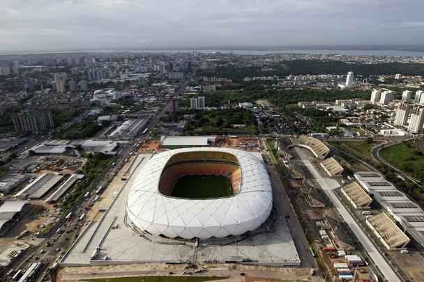 A Arena da Amaznia, em Manaus, foi inaugurada em 9 de maro de 2014, tem capacidade para 42.374 espectadores e receber quatro jogos da Copa do Mundo