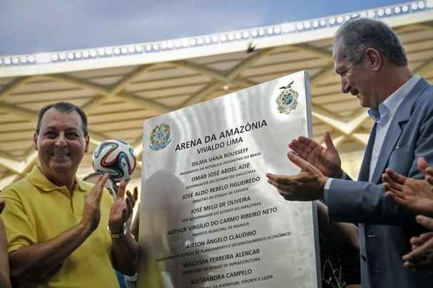 A Arena da Amaznia, em Manaus, foi inaugurada em 9 de maro de 2014, tem capacidade para 42.374 espectadores e receber quatro jogos da Copa do Mundo