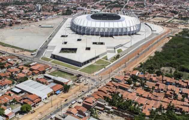 A Arena Castelão, em Fortaleza, foi inaugurada em 16 de dezembro de 2012, tem capacidade para 63.903 espectadores e receberá seis jogos da Copa do Mundo