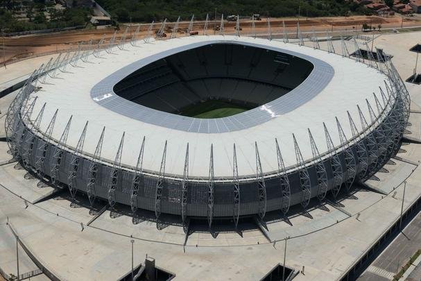 A Arena Castelão, em Fortaleza, foi inaugurada em 16 de dezembro de 2012, tem capacidade para 63.903 espectadores e receberá seis jogos da Copa do Mundo