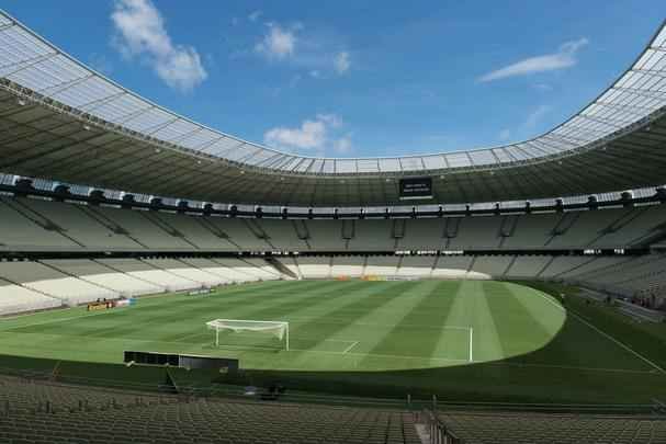 A Arena Castelão, em Fortaleza, foi inaugurada em 16 de dezembro de 2012, tem capacidade para 63.903 espectadores e receberá seis jogos da Copa do Mundo