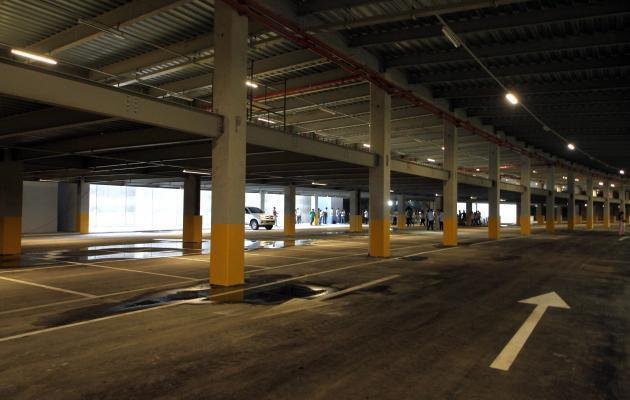 A Arena Castelão, em Fortaleza, foi inaugurada em 16 de dezembro de 2012, tem capacidade para 63.903 espectadores e receberá seis jogos da Copa do Mundo