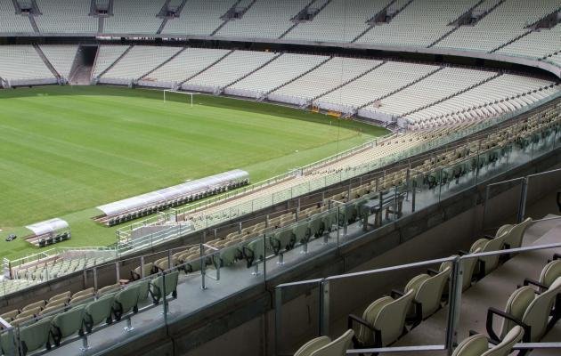 A Arena Castelão, em Fortaleza, foi inaugurada em 16 de dezembro de 2012, tem capacidade para 63.903 espectadores e receberá seis jogos da Copa do Mundo