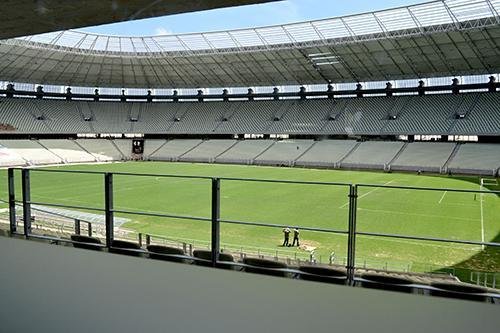 A Arena Castelo, em Fortaleza, foi inaugurada em 16 de dezembro de 2012, tem capacidade para 63.903 espectadores e receber seis jogos da Copa do Mundo
