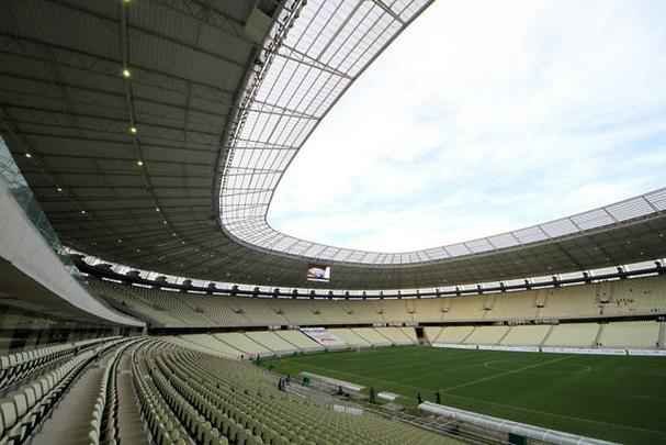 A Arena Castelo, em Fortaleza, foi inaugurada em 16 de dezembro de 2012, tem capacidade para 63.903 espectadores e receber seis jogos da Copa do Mundo