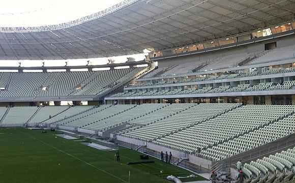 A Arena Castelo, em Fortaleza, foi inaugurada em 16 de dezembro de 2012, tem capacidade para 63.903 espectadores e receber seis jogos da Copa do Mundo