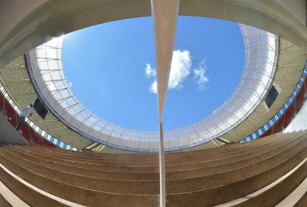 O Estdio Nacional Man Garrincha, de Braslia, foi inaugurado em 18 de maio de 2013, tem capacidade para 70.824 espectadores e receber sete jogos da Copa do Mundo