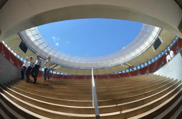 O Estdio Nacional Man Garrincha, de Braslia, foi inaugurado em 18 de maio de 2013, tem capacidade para 70.824 espectadores e receber sete jogos da Copa do Mundo