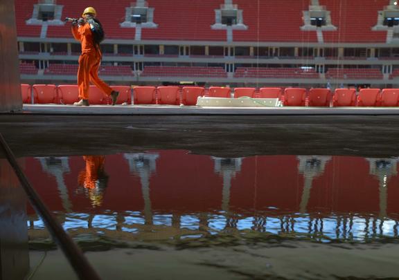 O Estdio Nacional Man Garrincha, de Braslia, foi inaugurado em 18 de maio de 2013, tem capacidade para 70.824 espectadores e receber sete jogos da Copa do Mundo