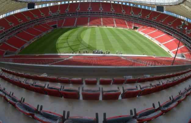 O Estdio Nacional Man Garrincha, de Braslia, foi inaugurado em 18 de maio de 2013, tem capacidade para 70.824 espectadores e receber sete jogos da Copa do Mundo