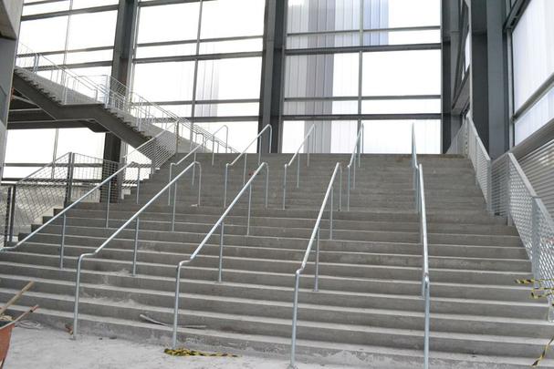 A Arena da Baixada, em Curitiba, tem sua inauguração programada para 30 de abril de 2014, terá capacidade para 41.456 espectadores e receberá quatro jogos na Copa do Mundo