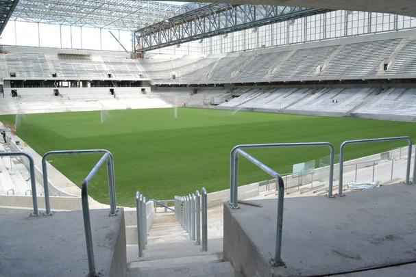 A Arena da Baixada, em Curitiba, tem sua inauguração programada para 30 de abril de 2014, terá capacidade para 41.456 espectadores e receberá quatro jogos na Copa do Mundo