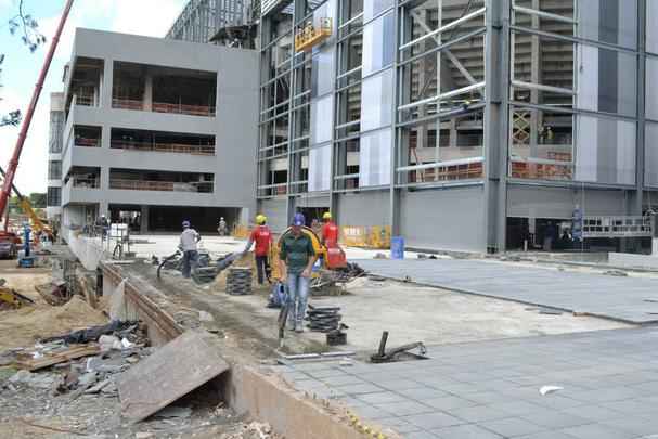 A Arena da Baixada, em Curitiba, tem sua inauguração programada para 30 de abril de 2014, terá capacidade para 41.456 espectadores e receberá quatro jogos na Copa do Mundo