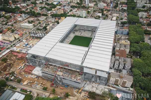 A Arena da Baixada, em Curitiba, tem sua inauguração programada para 30 de abril de 2014, terá capacidade para 41.456 espectadores e receberá quatro jogos na Copa do Mundo