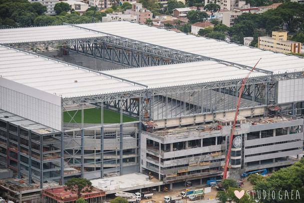 A Arena da Baixada, em Curitiba, tem sua inauguração programada para 30 de abril de 2014, terá capacidade para 41.456 espectadores e receberá quatro jogos na Copa do Mundo
