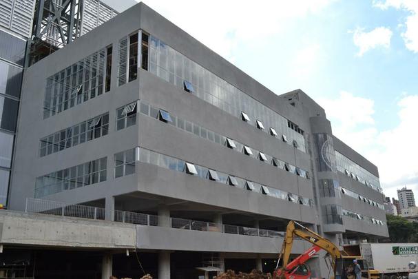 A Arena da Baixada, em Curitiba, tem sua inauguração programada para 30 de abril de 2014, terá capacidade para 41.456 espectadores e receberá quatro jogos na Copa do Mundo
