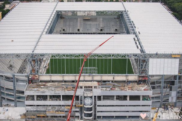 A Arena da Baixada, em Curitiba, tem sua inauguração programada para 30 de abril de 2014, terá capacidade para 41.456 espectadores e receberá quatro jogos na Copa do Mundo