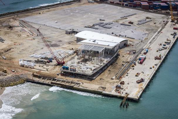 Porto - O projeto engloba a construo de terminal martimo de passageiros, a construo de cais/bero, a pavimentao e urbanizao de acessos e o estacionamento. No ficar pronto para a Copa. Este projeto foi adicionado via Termo Aditivo  Matriz de Responsabilidades em 19 de julho de 2010.