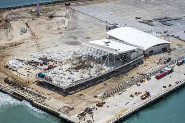 Porto - O projeto engloba a construo de terminal martimo de passageiros, a construo de cais/bero, a pavimentao e urbanizao de acessos e o estacionamento. No ficar pronto para a Copa. Este projeto foi adicionado via Termo Aditivo  Matriz de Responsabilidades em 19 de julho de 2010.