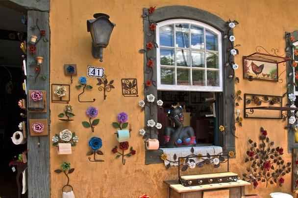 Embu das Artes  um dos 29 municpios paulistas considerados estncias tursticas pelo estado de So Paulo,