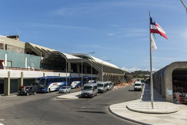 Construo de Terminal Martimo de Passageiros, estacionamento e urbanizao de rea porturia 