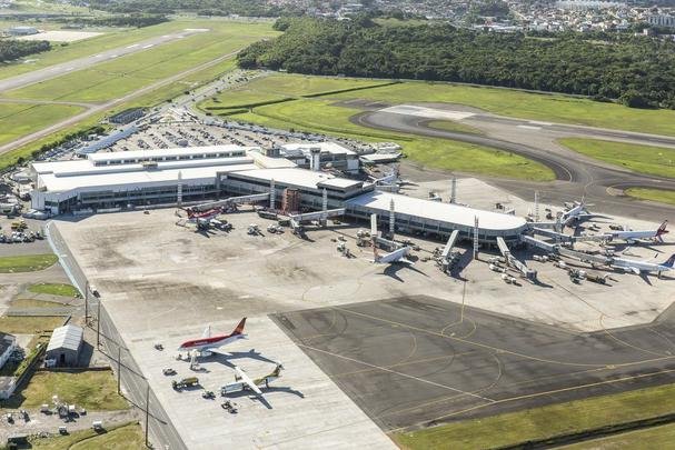 Aeroporto Deputado Lus Eduardo Magalhes - Ampliao do Ptio, Construo de Torre de Controle, Reforma e Adequao do Terminal de Passageiros