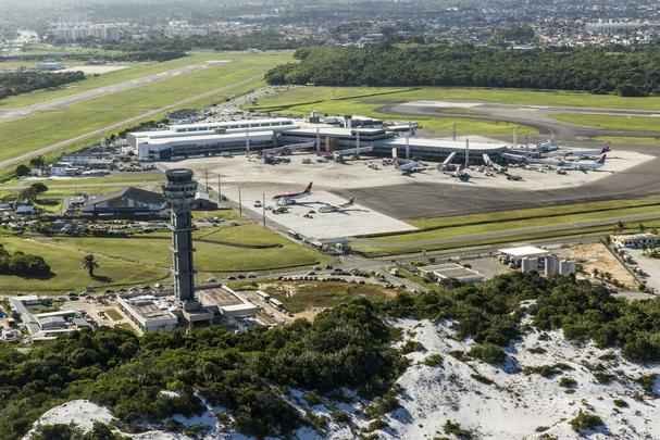 Aeroporto Deputado Lus Eduardo Magalhes - Ampliao do Ptio, Construo de Torre de Controle, Reforma e Adequao do Terminal de Passageiros