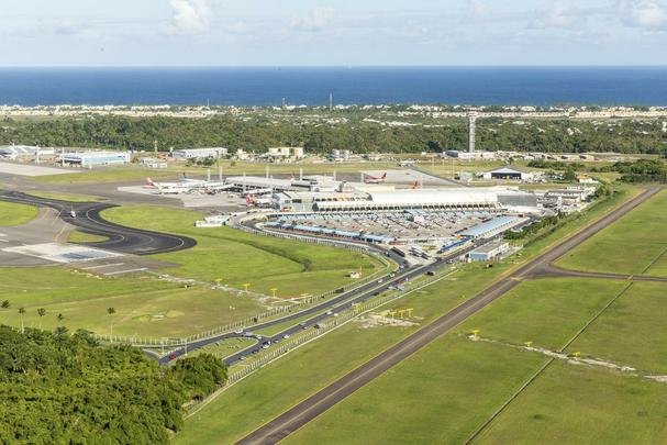 Aeroporto Deputado Lus Eduardo Magalhes - Ampliao do Ptio, Construo de Torre de Controle, Reforma e Adequao do Terminal de Passageiros