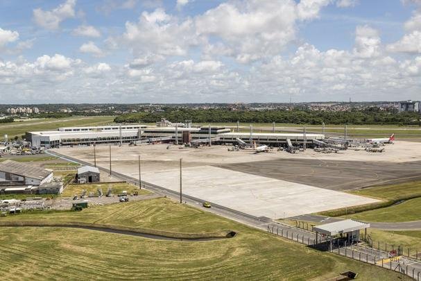 Aeroporto Deputado Lus Eduardo Magalhes - Ampliao do Ptio, Construo de Torre de Controle, Reforma e Adequao do Terminal de Passageiros
