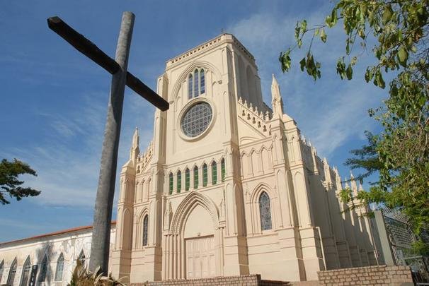Igreja Nossa Senhora do Bom Despacho - Com caractersticas neogticas, a igreja est localizada no alto do Morro do Seminrio, ao lado do Seminrio da Conceio
