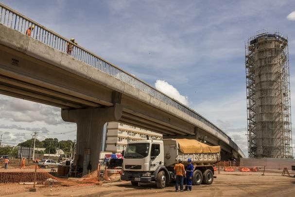 Aeroporto Internacional de Vrzea Grande (Marechal Rondon) -  Reforma e modernizao do terminal de passageiros, adequao do sistema virio e construo de estacionamento 