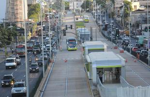 Implantao do BRT Move na Avenida Cristiano Machado