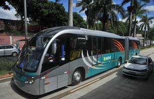 Implantao do BRT Move nas Avenidas Antnio Carlos e Pedro I, vias de acesso ao Mineiro