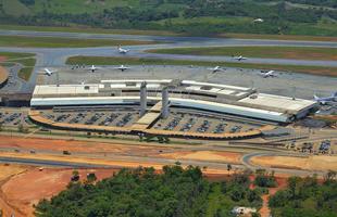  Aeroporto Internacional Tancredo Neves - Confins: construo do Terminal de Passageiros 3, reforma e ampliao da pista de pouso e do sistema de ptios, reforma e modernizao do terminal de passageiros j existente e adequao do sistema virio no entorno 