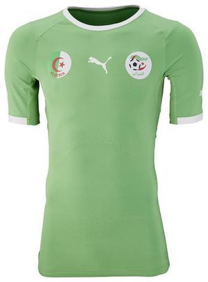 Os uniformes da Arglia para a Copa do Mundo 2014 foram produzidos pela Puma