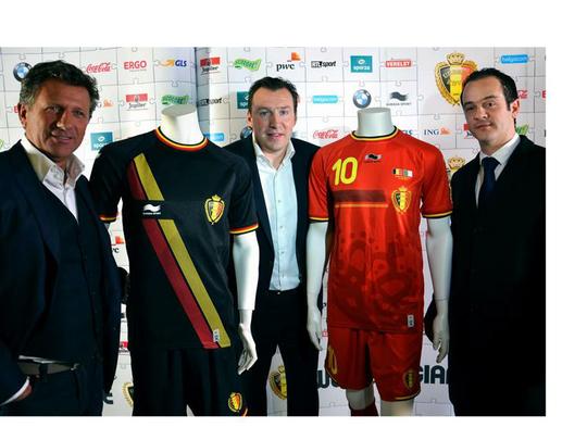 Uniforme da Blgica para a Copa do Mundo 2014 foi fornecido pela Burrda Sport