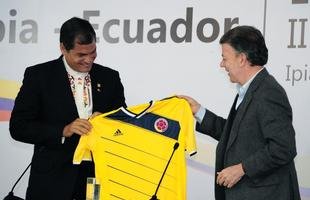 Uniforme da sele��o colombiana para a Copa do Mundo de 2014 foi fornecido pela Adidas