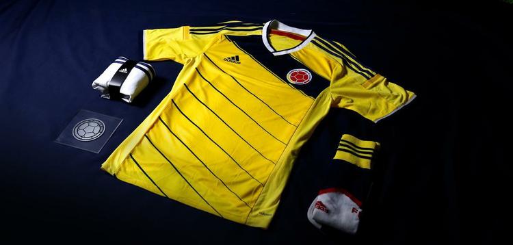 Uniforme da seleo colombiana para a Copa do Mundo de 2014 foi fornecido pela Adidas