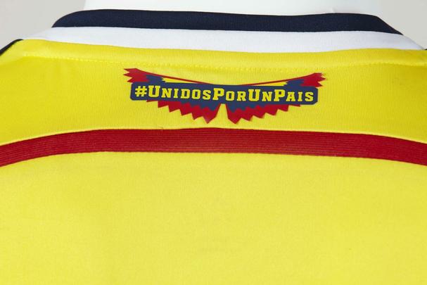Uniforme da seleo colombiana para a Copa do Mundo de 2014 foi fornecido pela Adidas