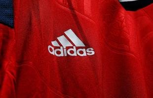 Uniforme da sele��o colombiana para a Copa do Mundo de 2014 foi fornecido pela Adidas