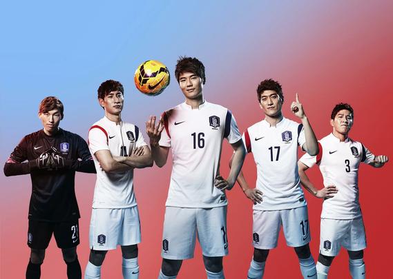 Uniformes da Coreia do Sul para a Copa do Mundo 2014 foram produzidos pela Nike