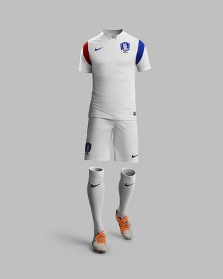 Uniformes da Coreia do Sul para a Copa do Mundo 2014 foram produzidos pela Nike