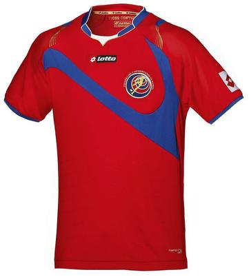 A Lotto forneceu o uniforme da Costa Rica para a Copa do Mundo de 2014